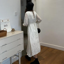 Load image into Gallery viewer, Autumn And Winter 2019 Korean Retro Style Versatile V-neck Floral Medium Length Waist Collection Dress (with Waist Rope)
